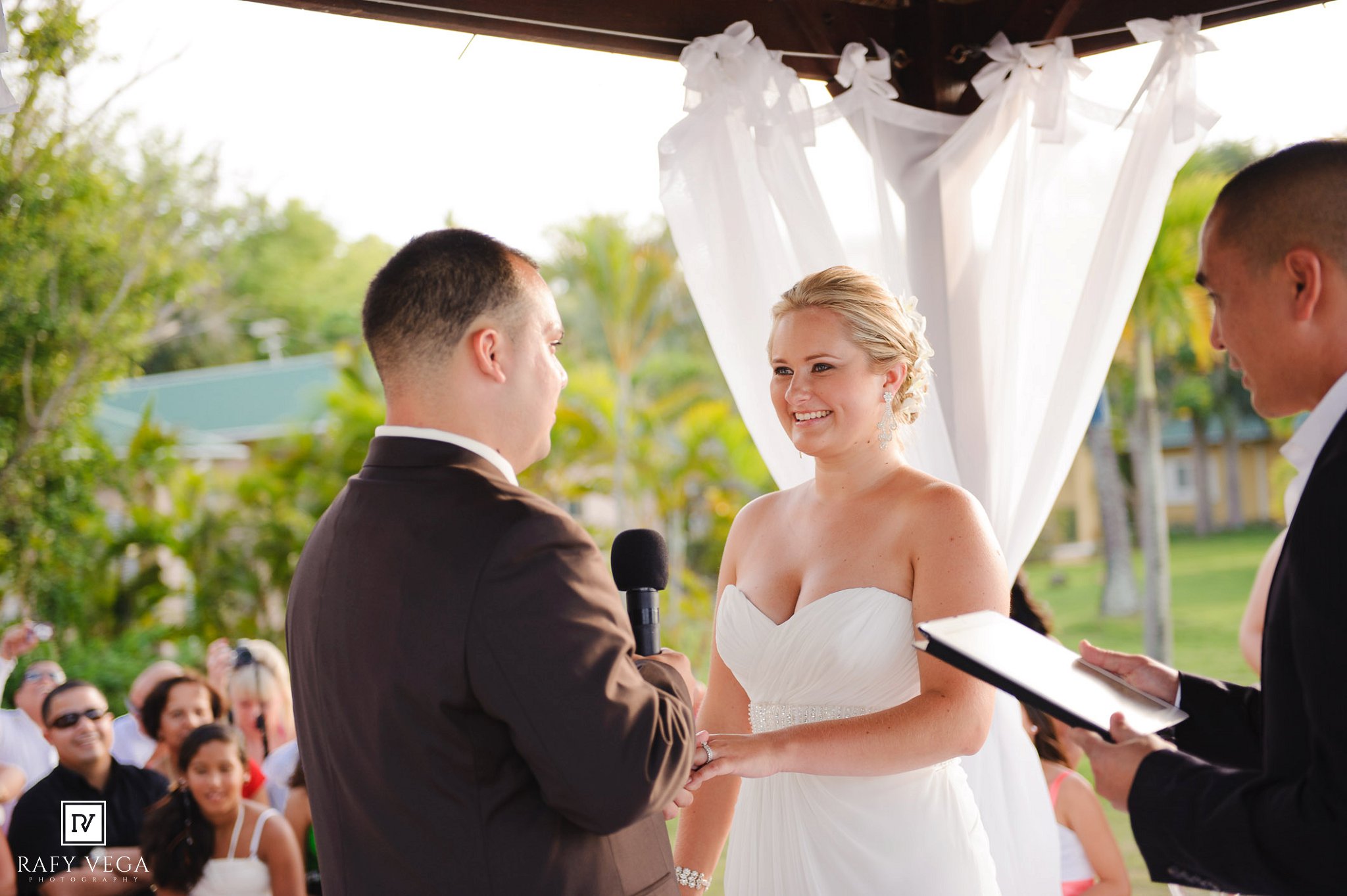 Villa Montaña Beach Resort Wedding - Puerto Rico - Evelina - Roberto