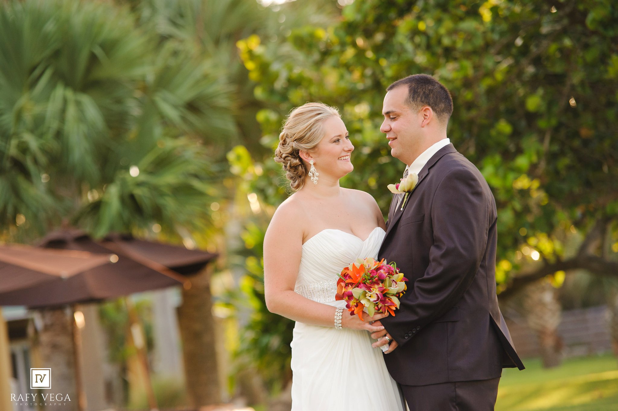 Villa Montaña Beach Resort Wedding - Puerto Rico - Evelina - Roberto