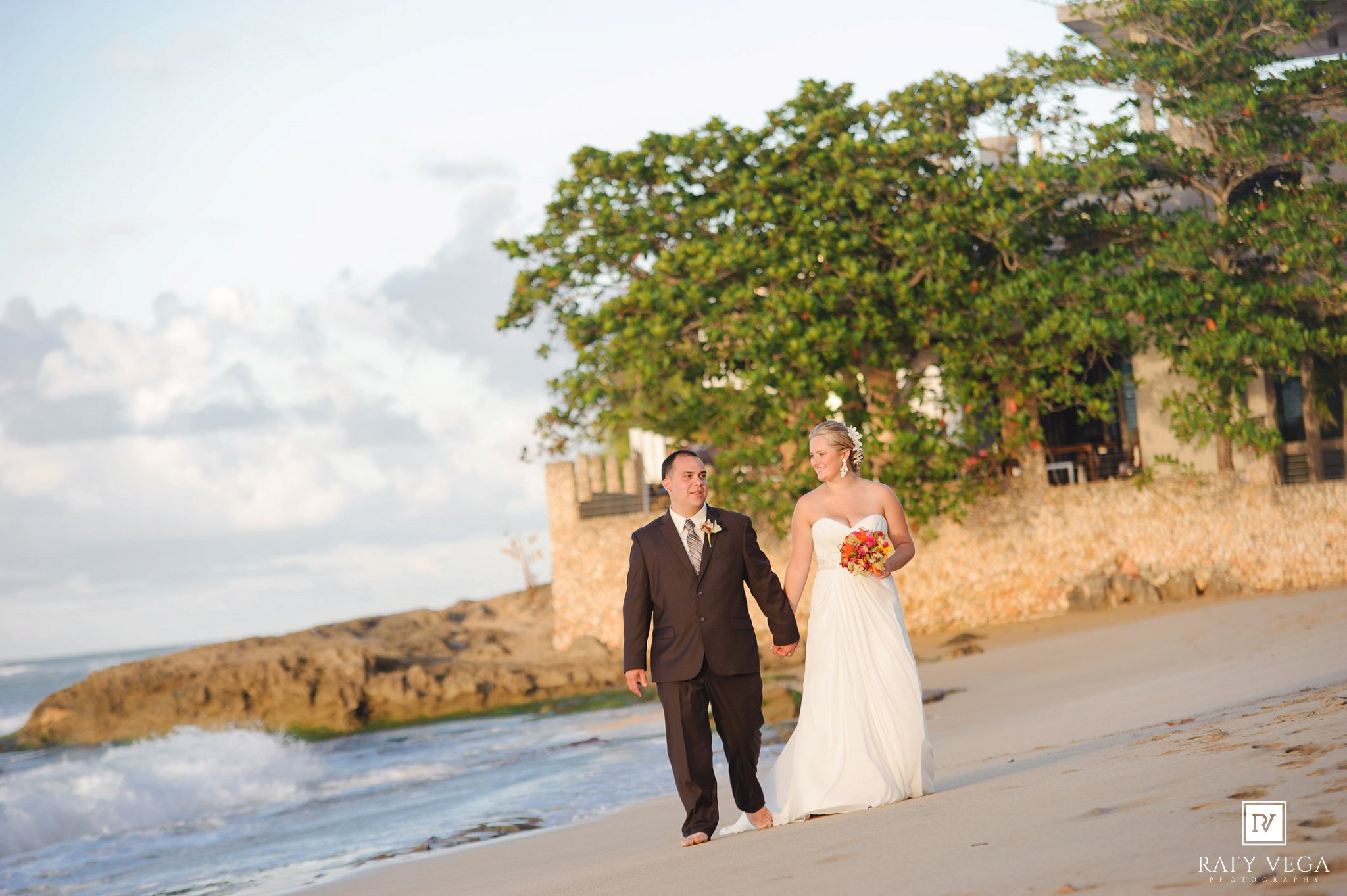 Villa Montaña Beach Resort Wedding - Puerto Rico - Evelina - Roberto